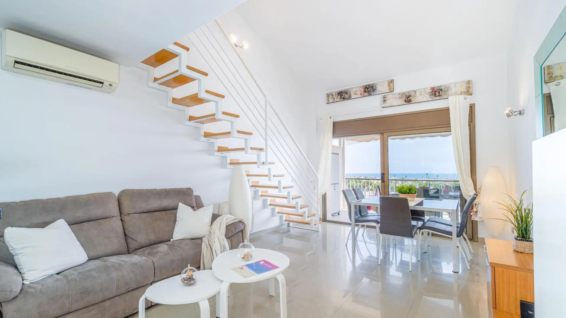 Apart-Rent Penthouse Port Grec 0160 Empuriabrava