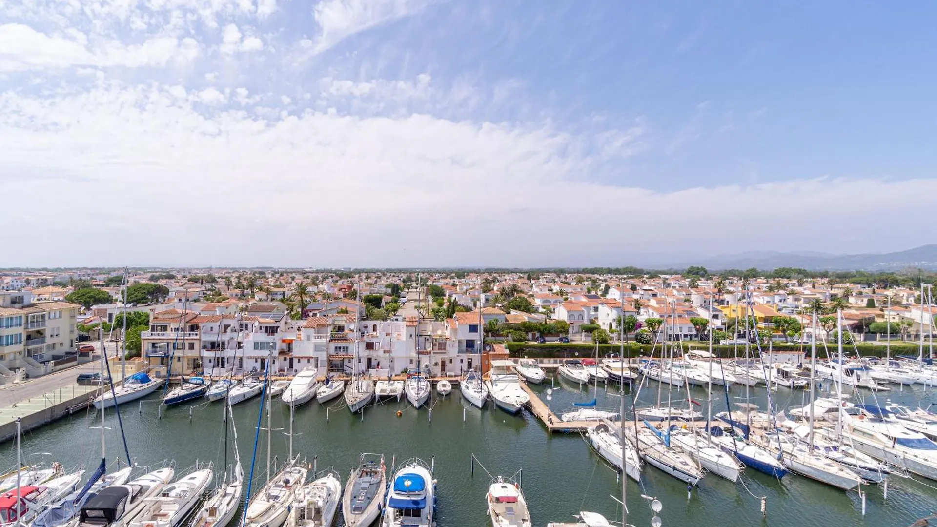 Apart-Rent Penthouse Port Grec 0160 Empuriabrava Spanyolország