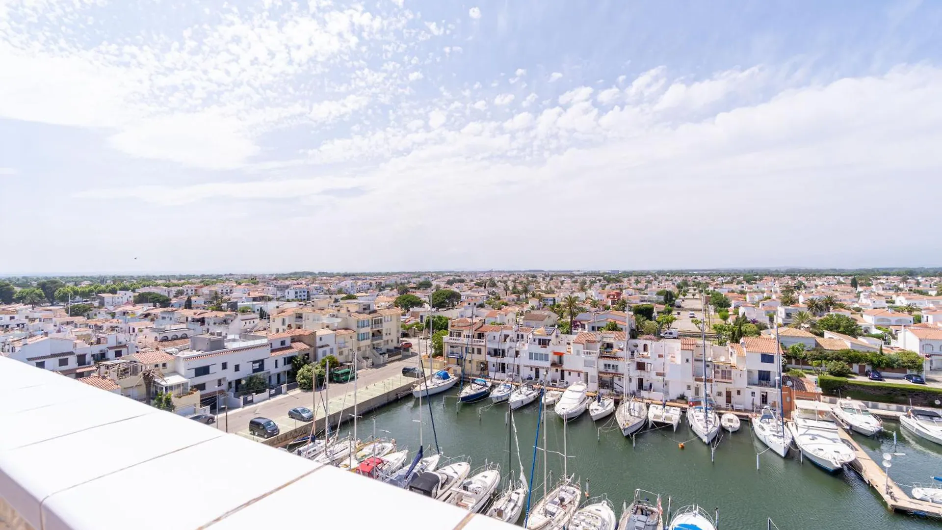 Apart-Rent Penthouse Port Grec 0160 Empuriabrava Apartman